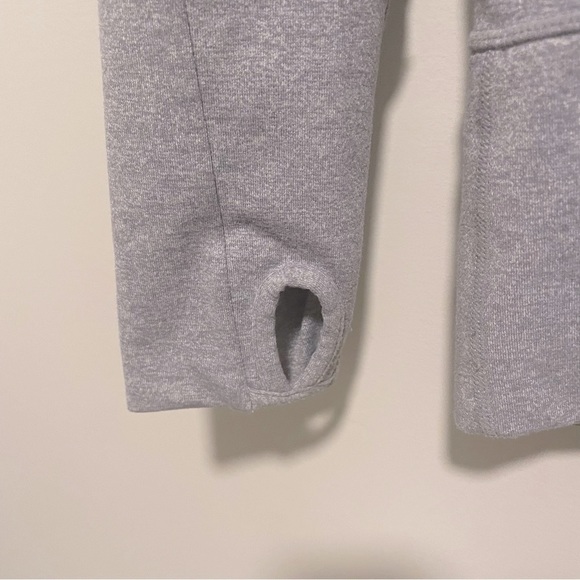 Lululemon In Stride Jacket in Heathered Fossil & Blurred Blossoms White - Picture 7 of 10